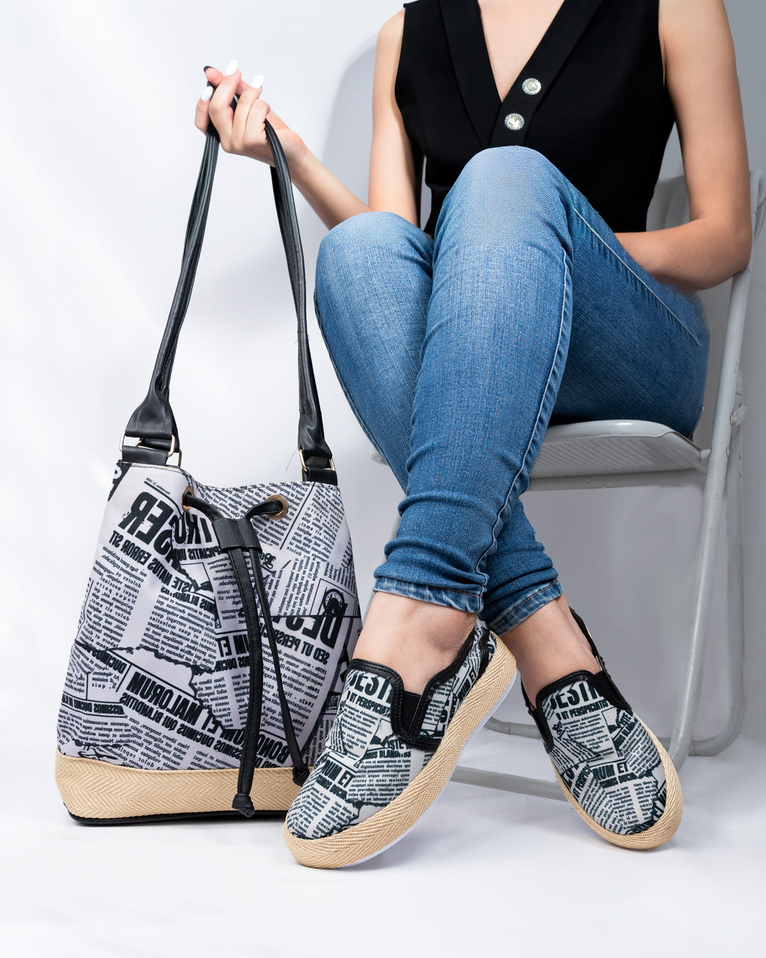 Newspaper Shoes & Handbag Set by Pontiak